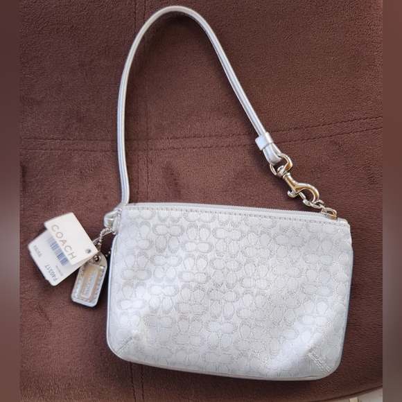 Coach Wallet Mini Signature Silver Lurex Wristlet Logo Wallet (NWT) - Picture 3 of 11